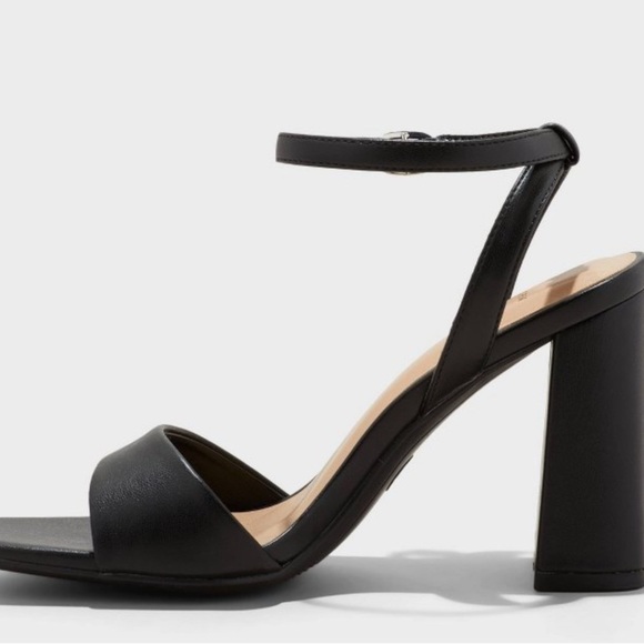 A New Day Black Haley Ankle Strap Flare Heels Size 6 - Picture 2 of 8